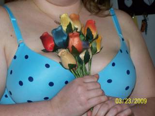 Here is my wife in her new Bra with some fake wooden flowers, with out the ZOIG. All before Sportluvr fucked her.