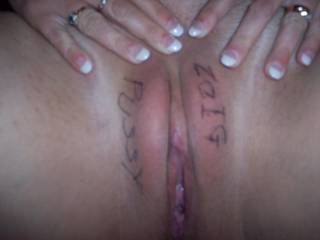 Wish it was me who could write Zoig near your lovely pussy!
xxx