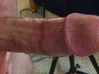 Looking for a playmate? Look no more....I'm built to satisfy your deep desires