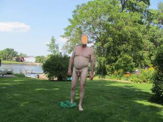 wow looking very good an would love to join you love naked outdoors too