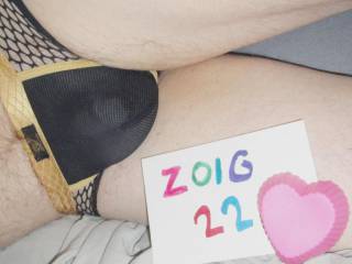 Another view of my black & gold undie & the baking heart.