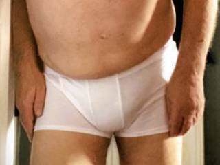 The Christmas Grinch at play. Needs a lady Grinch to peel those pants off