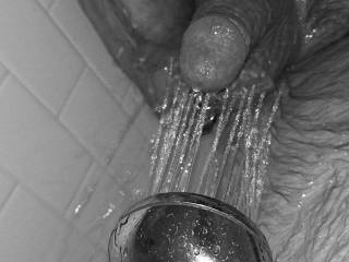 Love H0T & STEADY water spraying on my cock &Balls