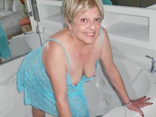 Will you join me in the Jacuzzi ?????