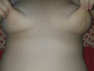 Mmmmmm nipple play
