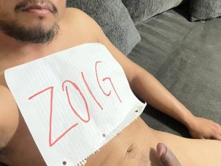 Just wanted to show you that I just shaved. Do you prefer it shaved or hairy?👀