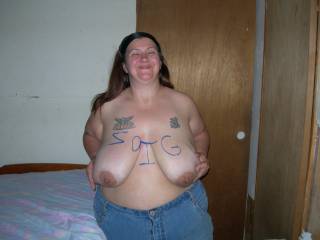 fat tits, impeccable smile, Only thing that's missing from the equation, that you're not in fl;0