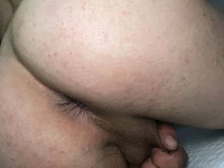 Gf squeezing my balls while I eat her pussy and she sucks my dick camping