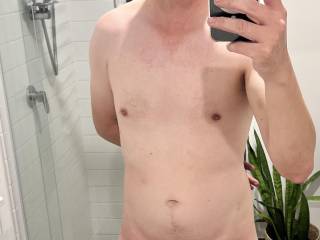 Full body shot
5”11, 176lbs/80kg 😊