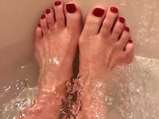 Someone asking for some feet and toes pics!!! Here you go everyone! Rene