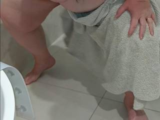 All nice and clean, l like being a bit of a dirty girl....who\'s wants me? Who wants to get down and dirty? Don\'t be shy now 😉 MrsL xx