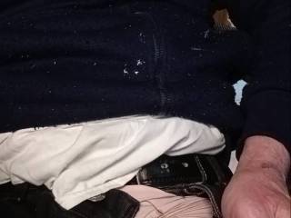 Jerking off in my panties