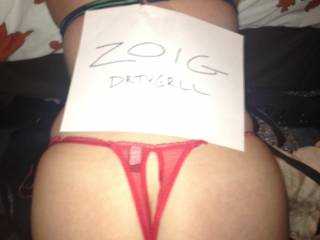 Red crotchless panties for Zoig