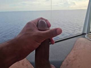 Just having a relaxing cock stroking session on the balcony of this cruise while enjoying the fresh air and sounds of the seas🛳️