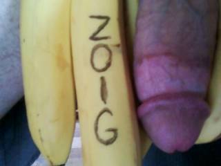 I love eating bananas...I try to swallow one every day.  Yours looks sooooooooooo, delicious....nice and thick too. Mrs. K