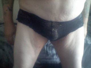 yes they are black lace knickers, nothing better than to wear them