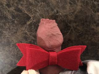 Just a nice little red bow tie I found lying around for just this occasion