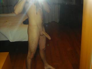 My hubby haves a nice big pipi:)