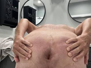 Anyone interested in filling me up with their hard cock or any ladies using your strapon 🍆💦💦💦
