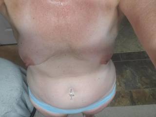 Boobs & Pierced Belly looking good...