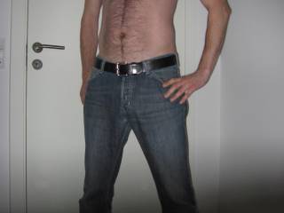 Just taking some pics for my girlfriend and ithers to enjoy