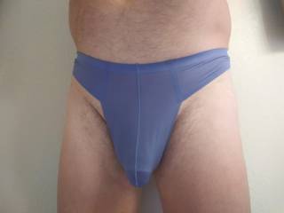 very thin and light. almost forget your wearing anything