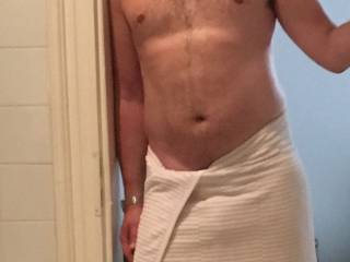 Ready for a hot shower after a good workout. Shapes ok for a 40-year old?
My head of my dick bulges a little - see the ridge? Maybe I should have some fun in the shower..,,