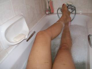 You are the sexiest one on this site... I wish I could meet you!!
OMG!!!