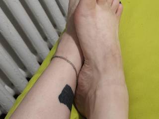 This was a nice color on my toes.