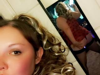 Sexy thick girl in lingerie showing ass