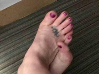 Her beautiful feet!