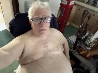 Trying to stay cool in 103-degree weather by looking at sexy photos on ZOIG.