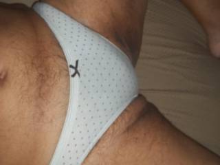 would be nice to lay here with another panty lover!