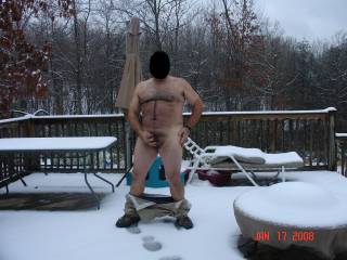 What a great pic ...would luv to suck the snow off that dick of yours ....Yummy