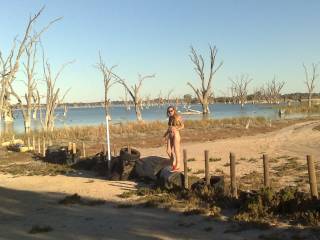 Flashing my fanny in the carpark at Pelican Point Barmera