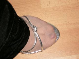 Like my pretty feet?