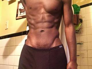 Usually doesn't show in black 🙈🍆