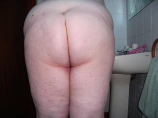 it certainly is a lovely sexy ass mmmm i want to kiss it and do many other things