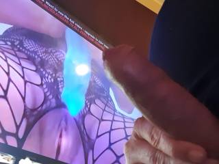 Wanking my cock watching @gorgeousmrs filling her sweet pussy, so hot 🔥
