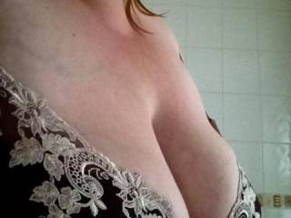 Dressing after my shower who wants to moisturise me