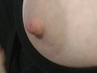 closeup tit. do you like her nipple