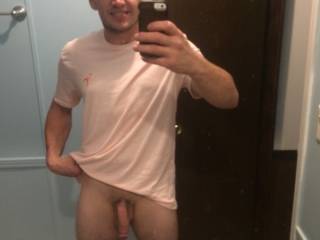Who would like to get my 10 in cock hard