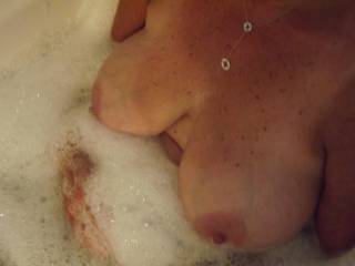 Sexy mature wife in bath