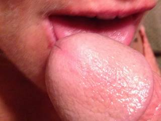 Love it when she does that, yeah right there, ready to give her a mouthful. She likes it.