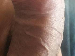 sooo horny my veins keep popping out.........