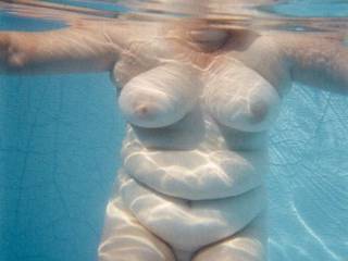 Got a pool, got a camera, gotta take some nude pictures.