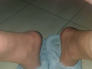 My small dick and fluffy slippers