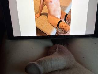 mamasita96 ~ “Face cumshot!”