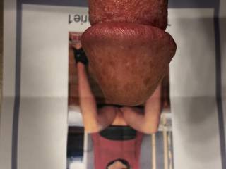 The sexxxxy TheeLaurenMarie! Asked milfcummer does my ass make you stiff? Well fuck yes it does see! Now I have to masturbate to her and cum.