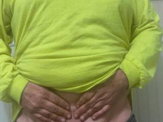 Losing weight, and it’s looking bigger. Please rate my size !! Been told it’s tiny my whole life .. give me some feedback. It’s not  easy being a chubby straight man. With a tiny penis